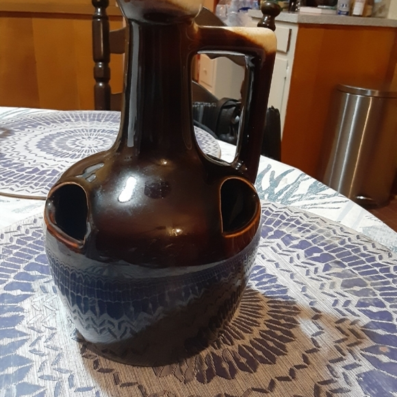 PFALTZGRAFF BROWN DIP STRAWBERRY PLANTER PITCHER JUG CARAFE 8.5" DRIP POTTERY - Picture 5 of 10